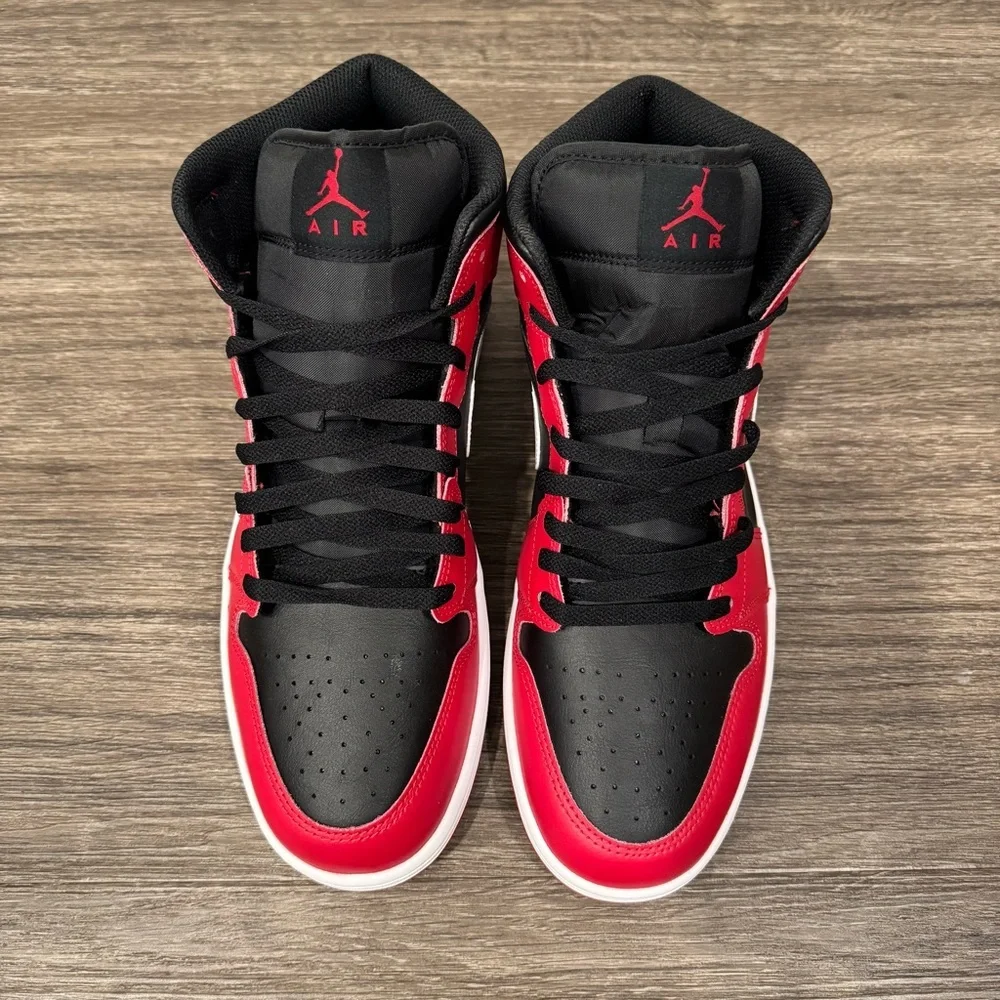 Air Jordan 1 Mid sz 11
